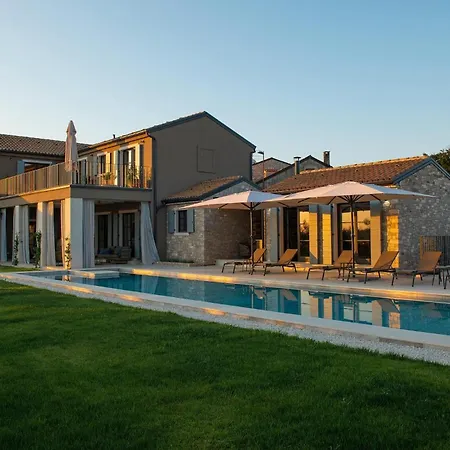 Casa Cupra