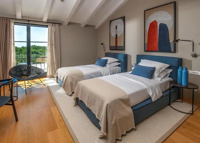 Casa Cupra *